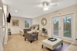 TV, offices - Historic Downtown Casita A (St. Augustine)