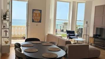 Luxury Apartment, Balcony, Sea View | Living area