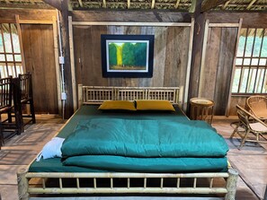 Family Chalet, Courtyard View | Free minibar, iron/ironing board, free WiFi, bed sheets - Hao Huc Village (Pho Yen)