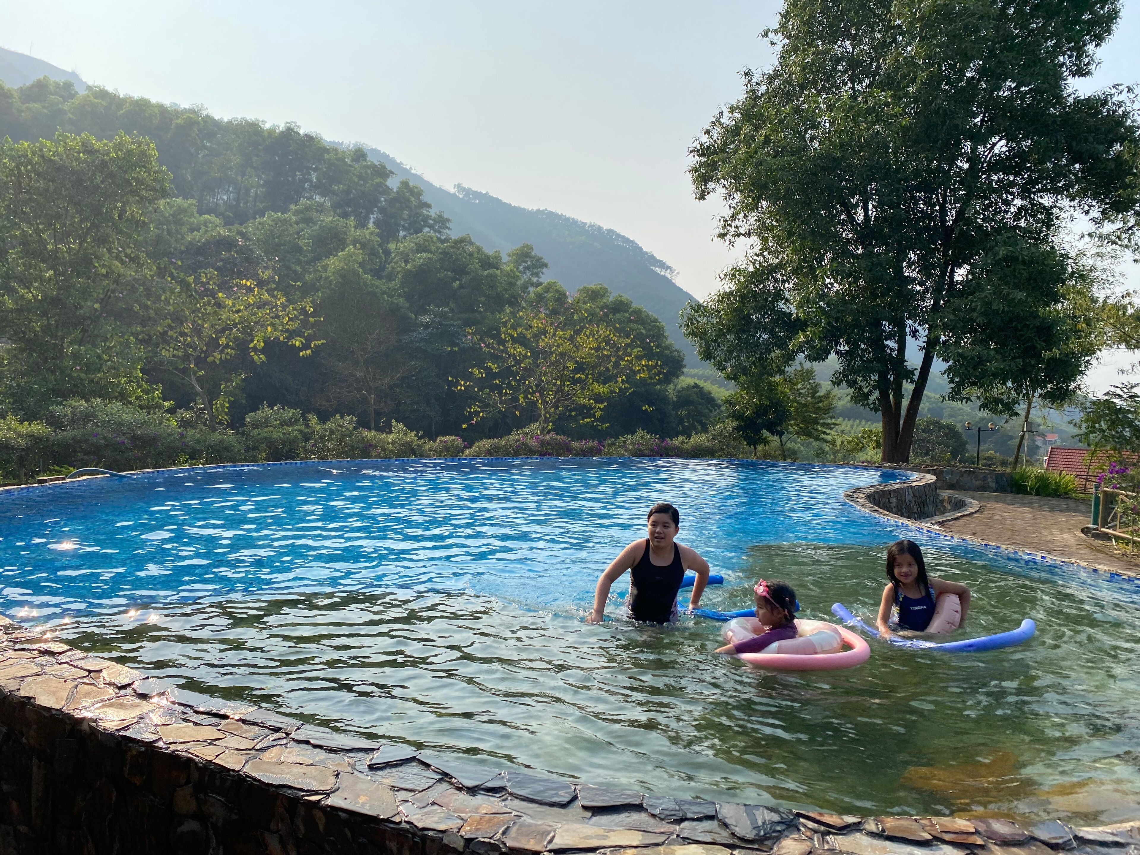 Infinity pool