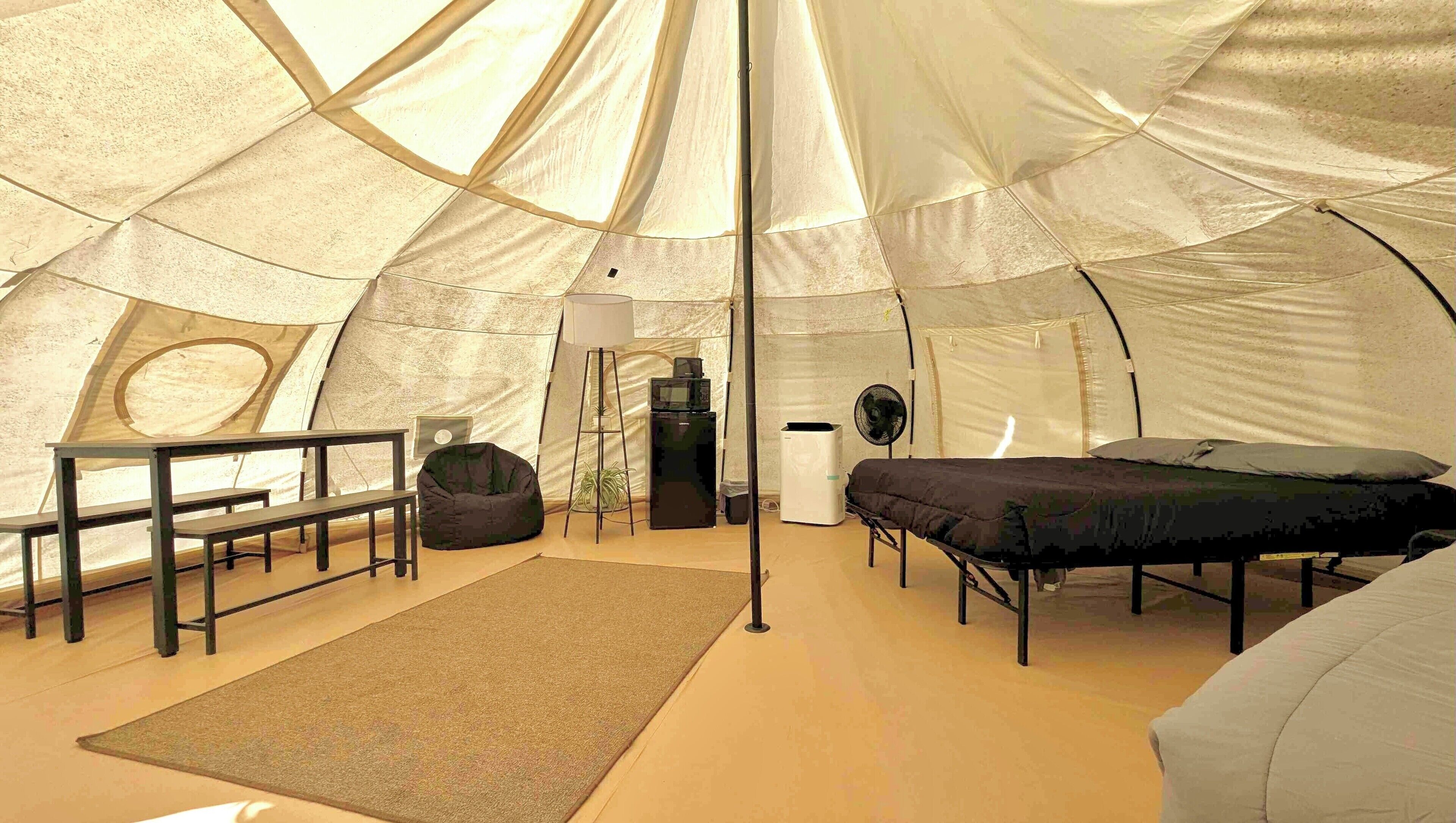 1 bedroom, internet, bed sheets