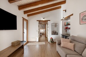 Télévision, cheminée