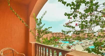 Dream Lagoon & Aqua Park Resort