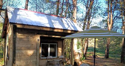 Rustic cabin, quite get away, or hunting Basecamp