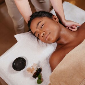 Deep-tissue massages, massages