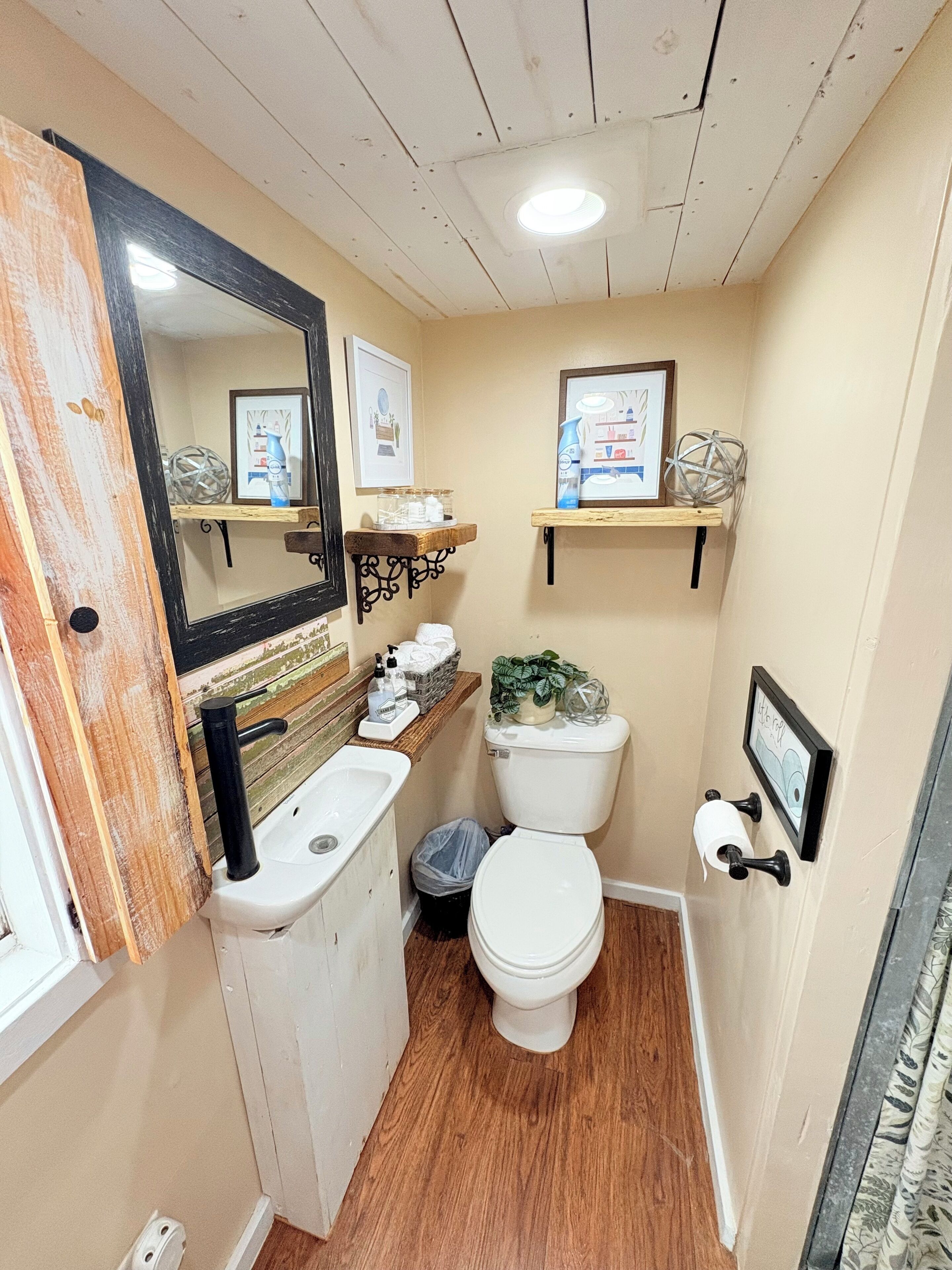 淋浴設備、風筒、提供毛巾、廁紙