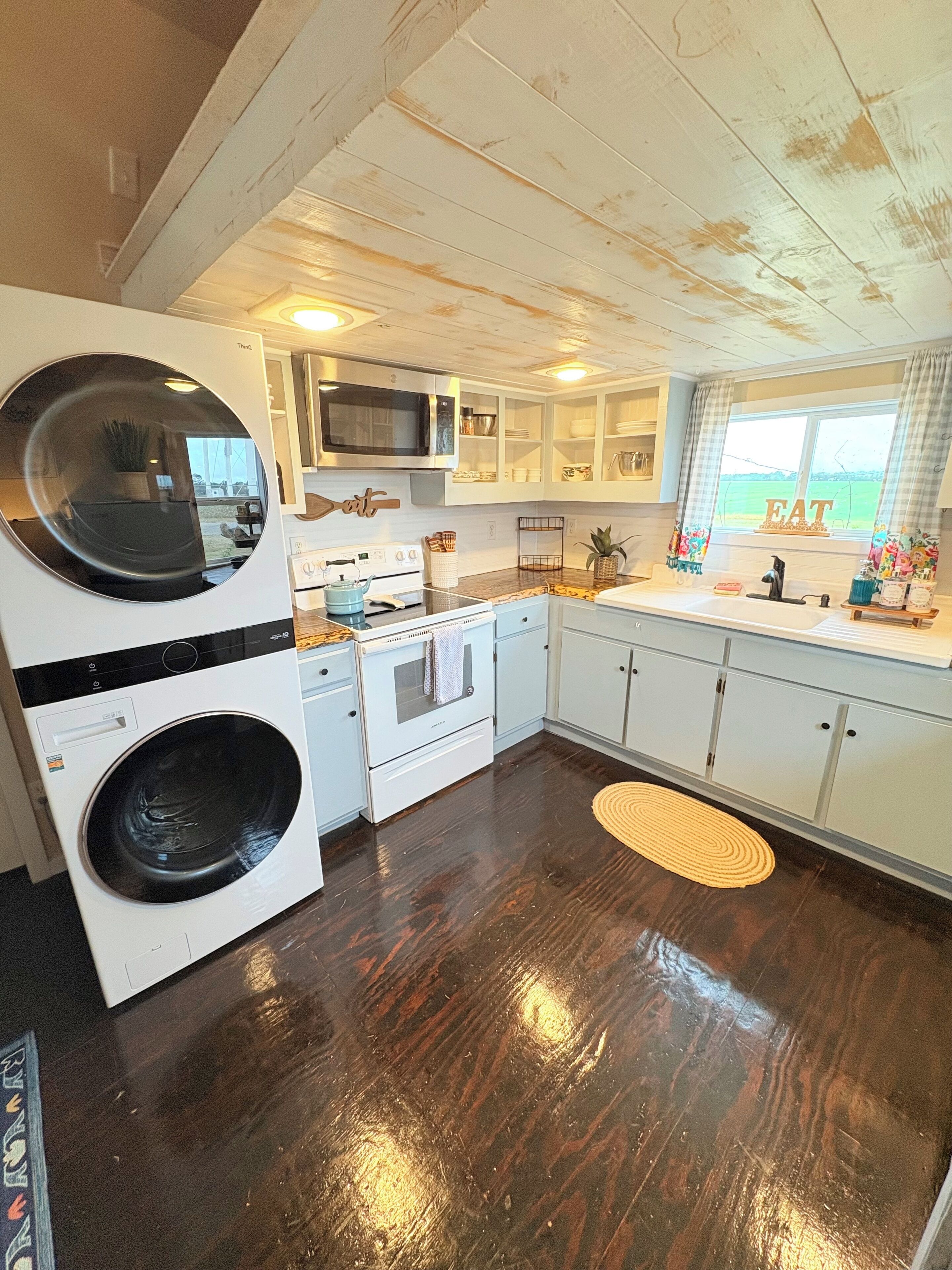 Microwave, oven, stovetop, dishwasher