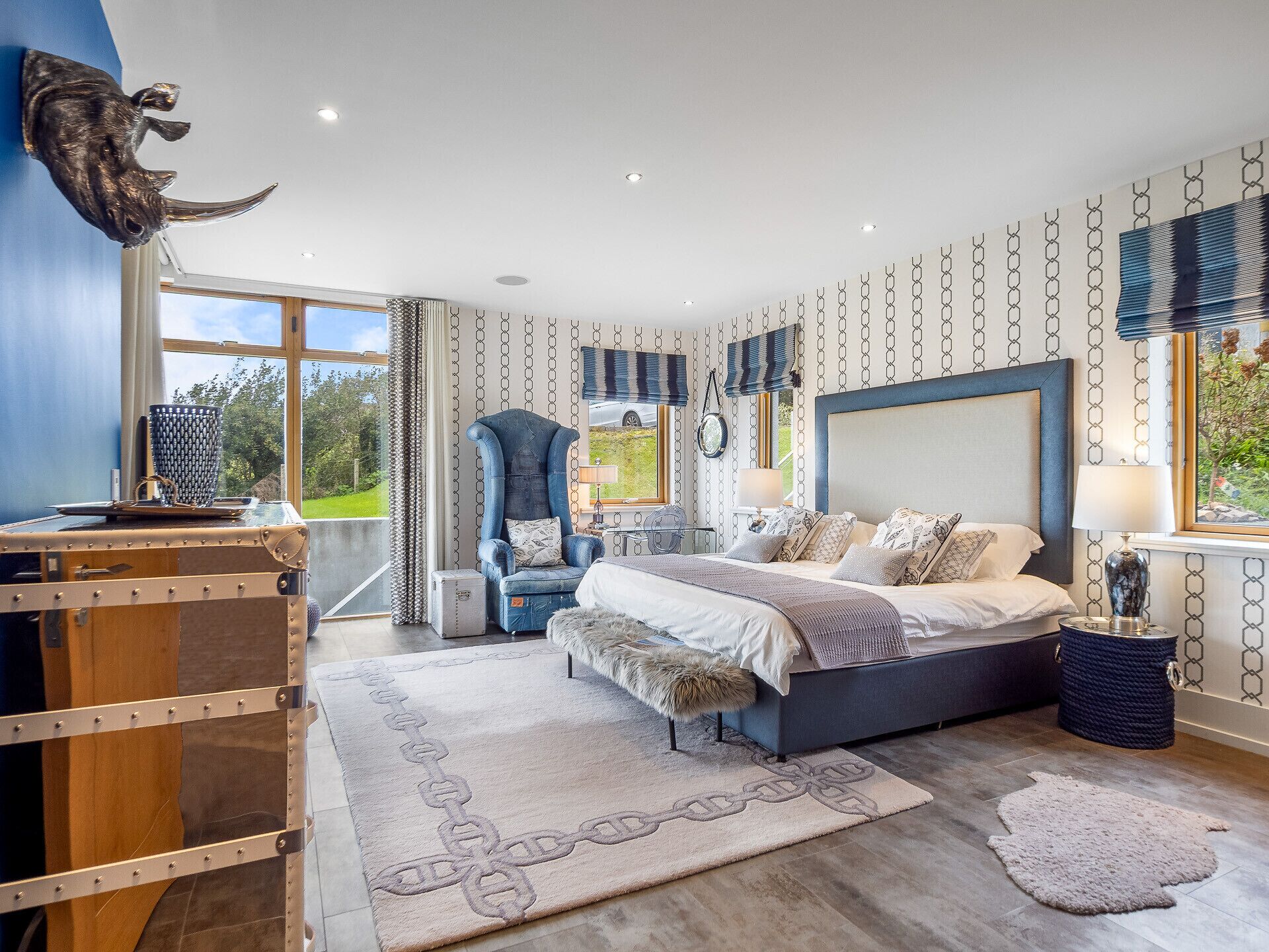 5 bedrooms, iron/ironing board, free WiFi, bed sheets