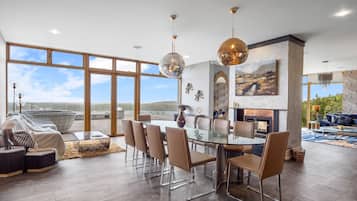 ุงูู
ูุดุฃุฉ ู
ู ุงูุฏุงุฎู