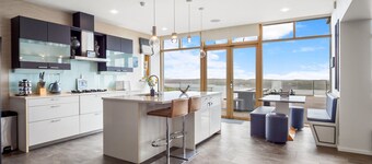 Suaimhneas Villa with Castle and Sea Views