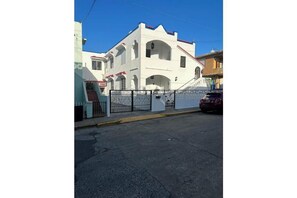 Exterior - Coker Palace (Arecibo)