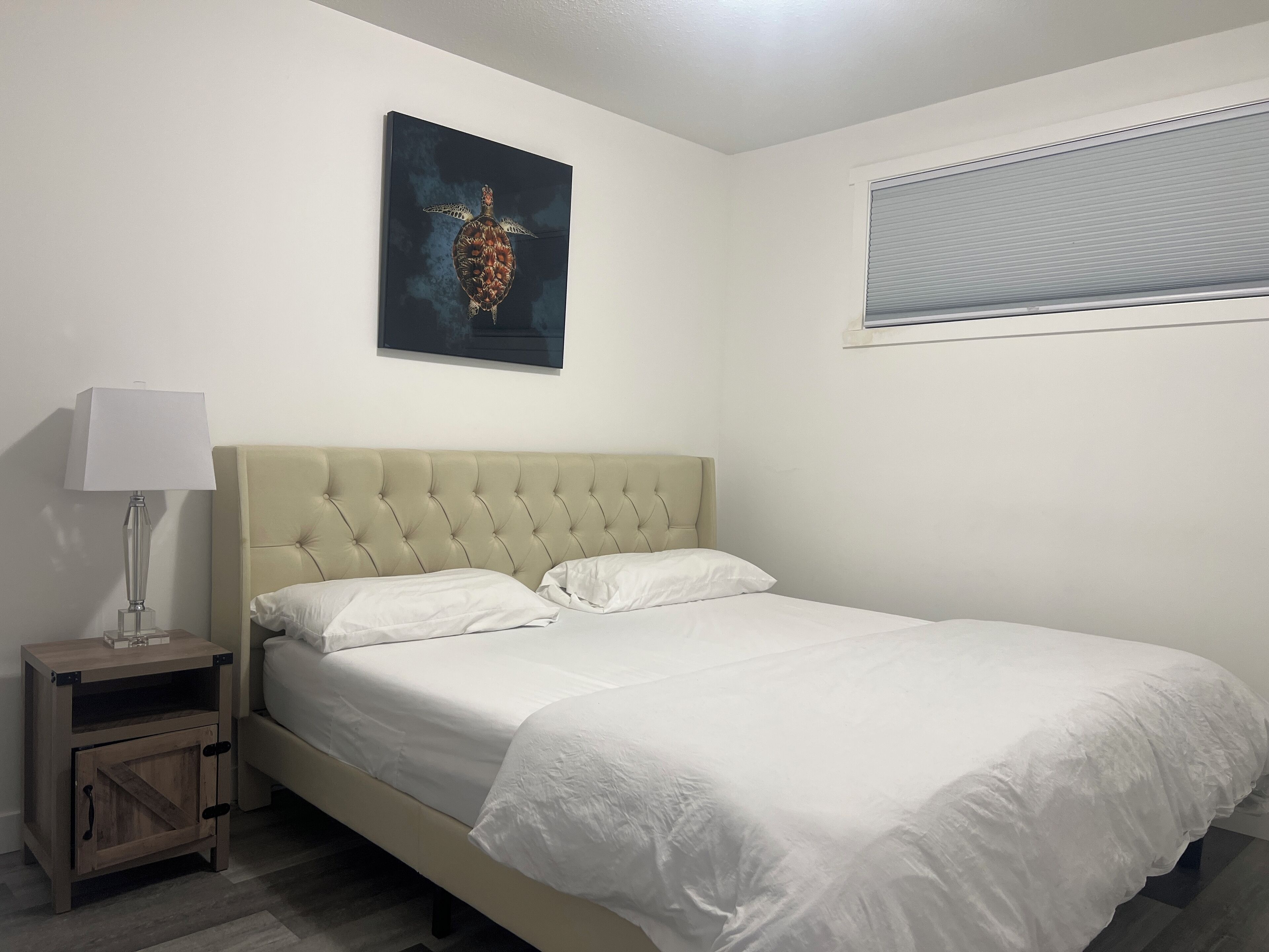 1 slaapkamer, een strijkplank/strijkijzer, wifi, beddengoed