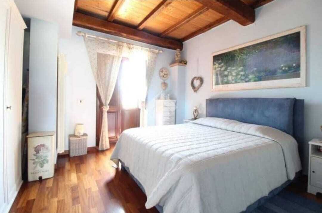 1 camera, ferro/asse da stiro, Wi-Fi, lenzuola