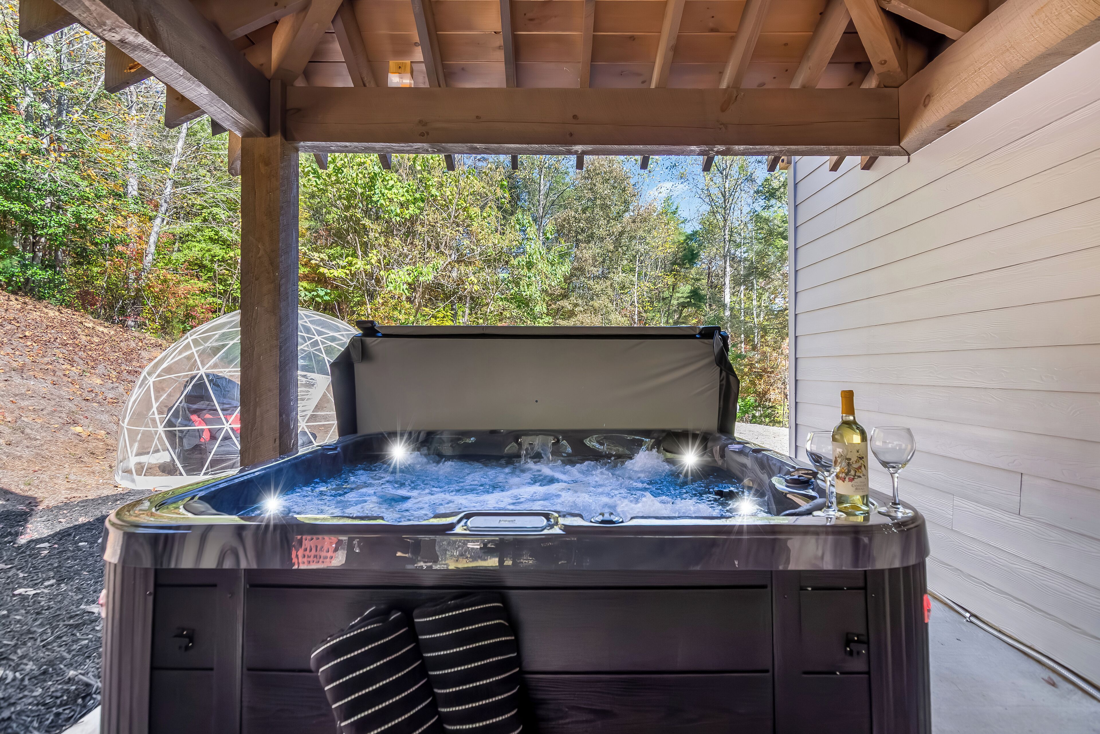 Bain à remous extérieur