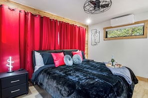 1 chambre, fer et planche à repasser, accès au Wi-Fi (inclus)
