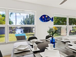 Dining - Peaceful Waterfront Retreat with Stunning Views (Cape Coral)