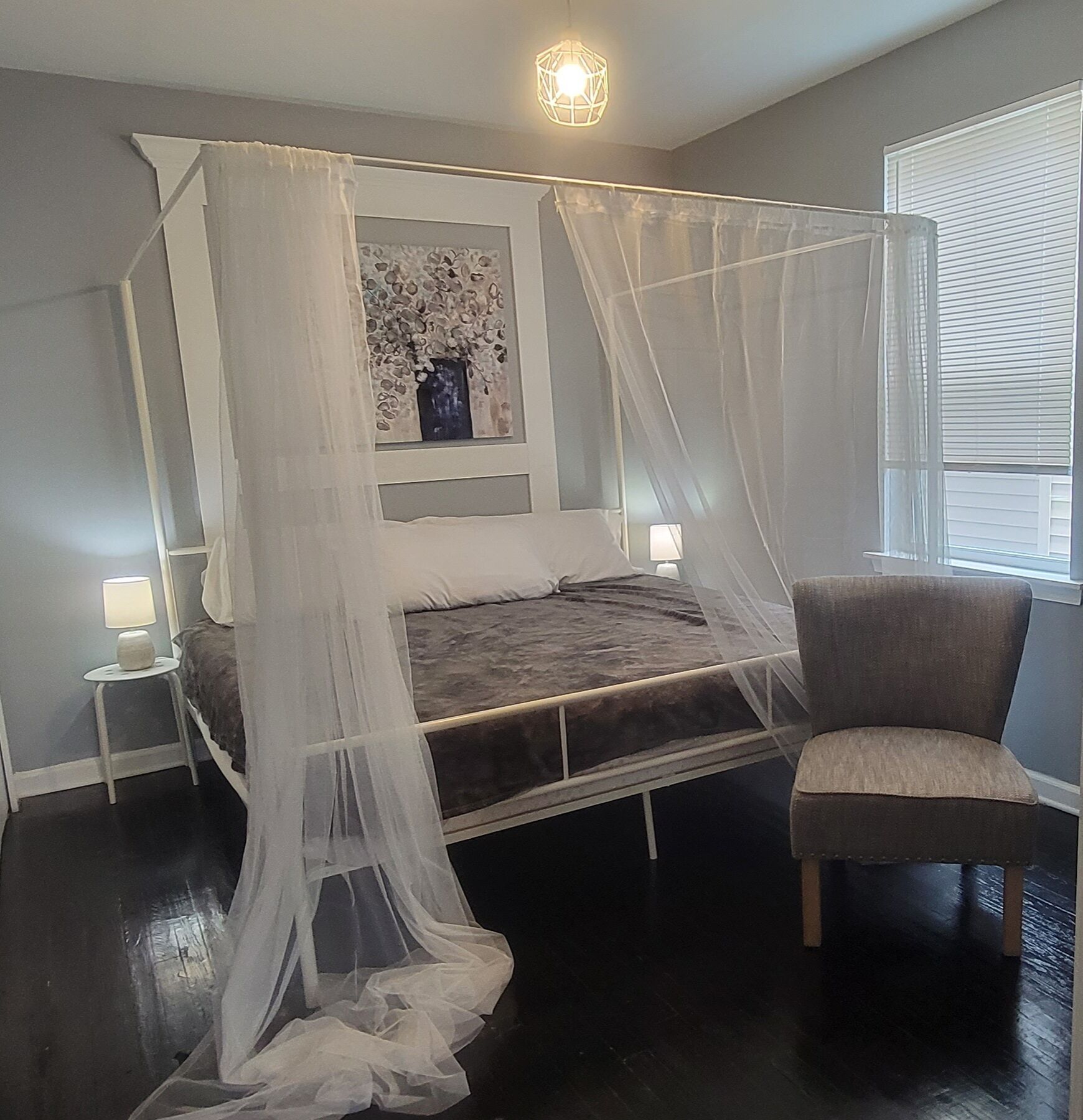 3 chambres, fer et planche à repasser, Wi-Fi, draps fournis