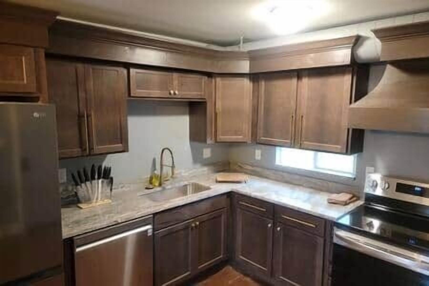 冰箱、微波炉、烤箱、炉灶