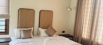 Deluxe King Room Gypsie Cottage unit 2