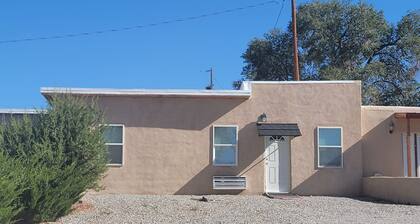 “Charming Brand-New 1-Bedroom Home in Velarde — Minutes from Taos!”
