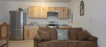 “Charming Brand-New 1-Bedroom Home in Velarde — Minutes from Taos!”