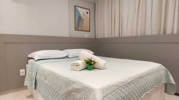 Deluxe Apartment | Blackout drapes, iron/ironing board, free WiFi