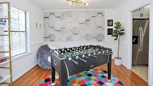 Unclassified image, 2 of 37, button - Family-Friendly Home w Spa Near Beach (Savannah)