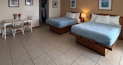 Room #1 in Charming hotel with AC in beautiful Islamorada