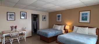 Room #1 in Charming hotel with AC in beautiful Islamorada