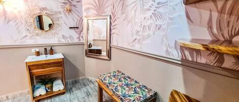 Junior Suite | Bathroom