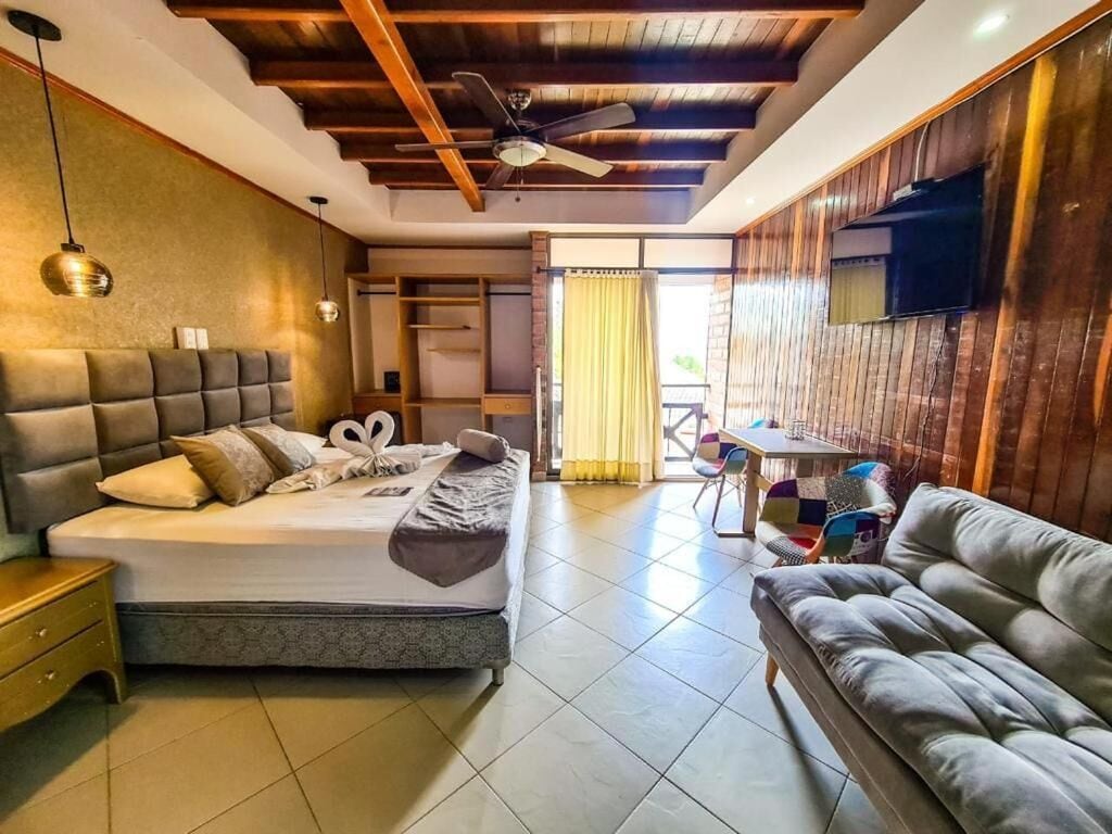 Wi-Fi gratuit, accès pour personnes à mobilité réduite