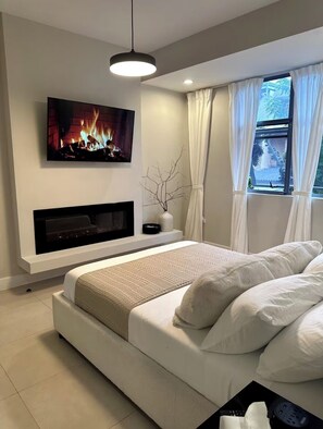 1 bedroom, in-room safe, iron/ironing board, free WiFi