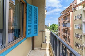 Appartement, 2 slaapkamers, balkon, uitzicht op stad | Balkon