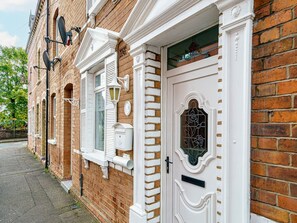Exterior detail - Pass the Keys | Lovely 3-Bed Home in City Centre | Lots Around (Belfast)