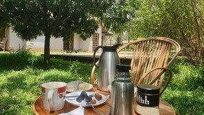 Free daily continental breakfast - Lubiri Resort Busia (Busia)