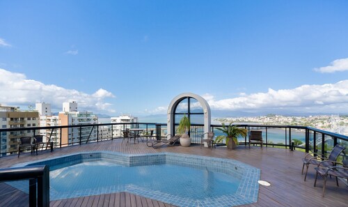 Fully Equipped Accommodations in a Building With Pool and gym in Downtown Florianopolis - Lins