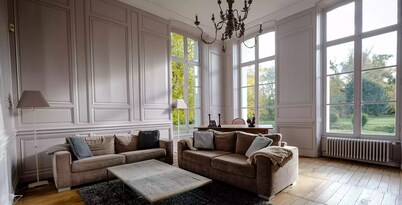 Tremendous 8-bedroom castle in Isle-sur-Marne