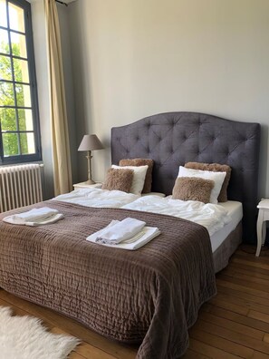 8 室のベッドルーム、アイロン / アイロン台、WiFi、ベッドシーツ