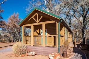 Exterior - Cozy Creekside Cabin #95 Near Montezuma`s Castle! (Camp Verde)