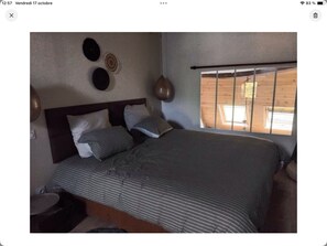 3 bedrooms, iron/ironing board, travel cot, WiFi