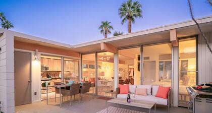 Ocotillo mid-century lux pad with oversized patio