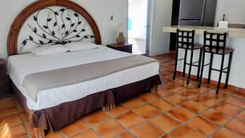 Junior Suite, Ocean View | Free WiFi, bed sheets