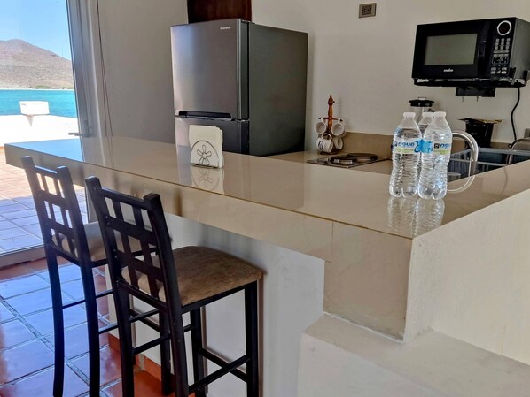 小型套房, 海洋景观 | 私人简易厨房 | 拒绝一次性咖啡/茶过滤器