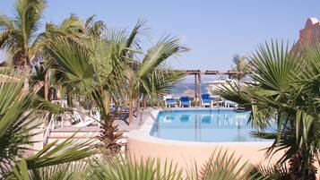 ์ผ์ธ ์์์ฅ, ์์์ฅ ํ๋ผ์, ์ผ๊ด์ ์์