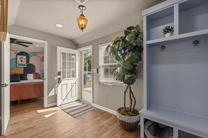 3 soverom, strykejern/-brett, wi-fi og sengetøy