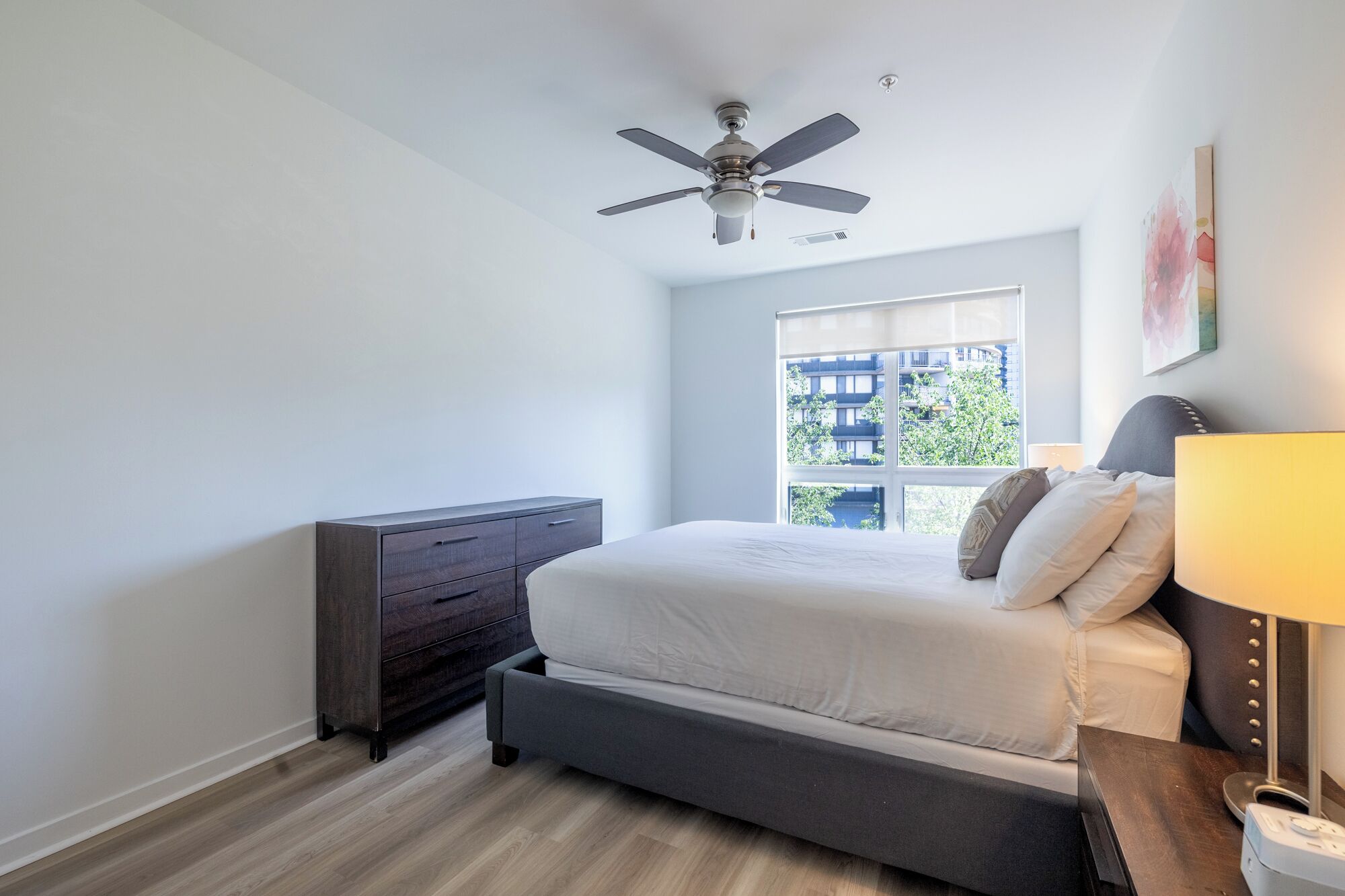 Apartment, 2 Bedrooms, Pets Allowed | Desk, laptop workspace, free WiFi