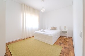 3 bedrooms, free WiFi, bed sheets