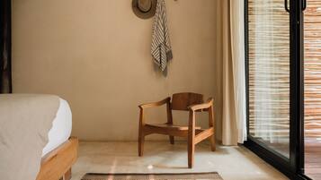 Deluxe-villa - 2 soveværelser - privat pool - udsigt til have | Pengeskab på værelset, gratis Wi-Fi