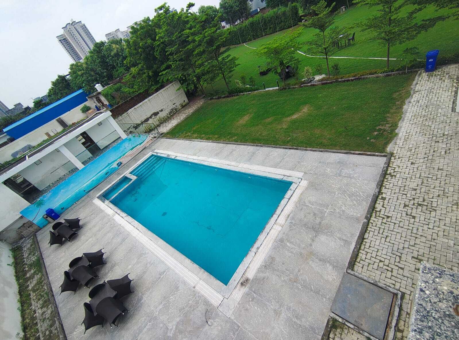 Outdoor pool
