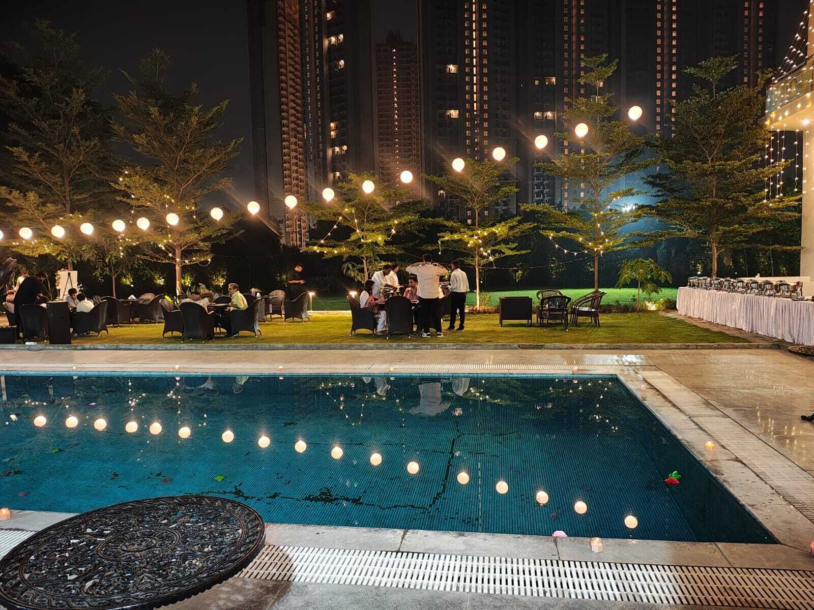 Tempat makan outdoor